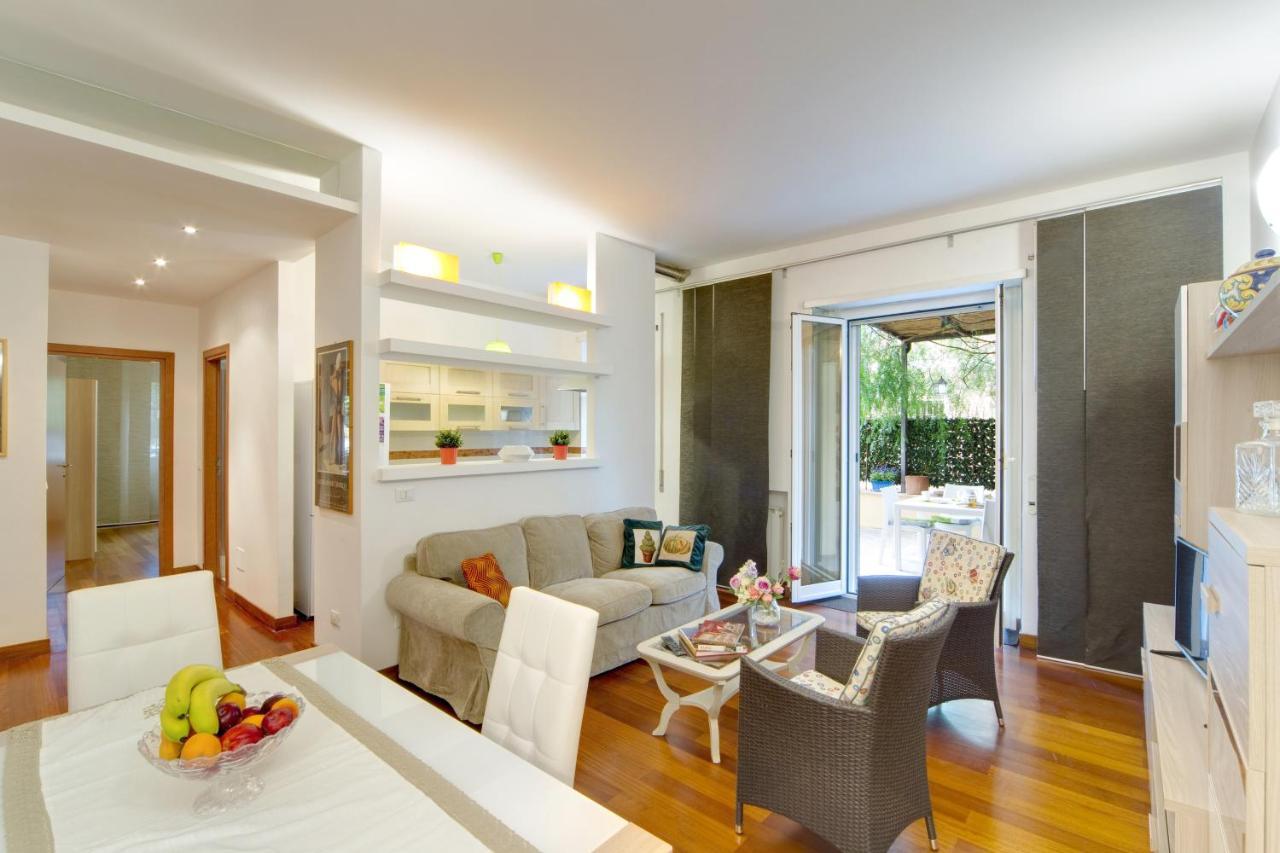 Appartamento Viale Tirreno - Con Patio *